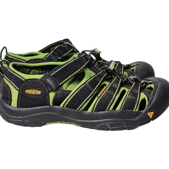 Keen Sandals Newport H2 Waterproof Women's Black/Green Hiking Shoes (size 6) - Picture 2 of 10